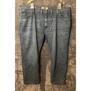 Wrangler Authentic Jeans Men’s 42x28 Straight Leg Denim